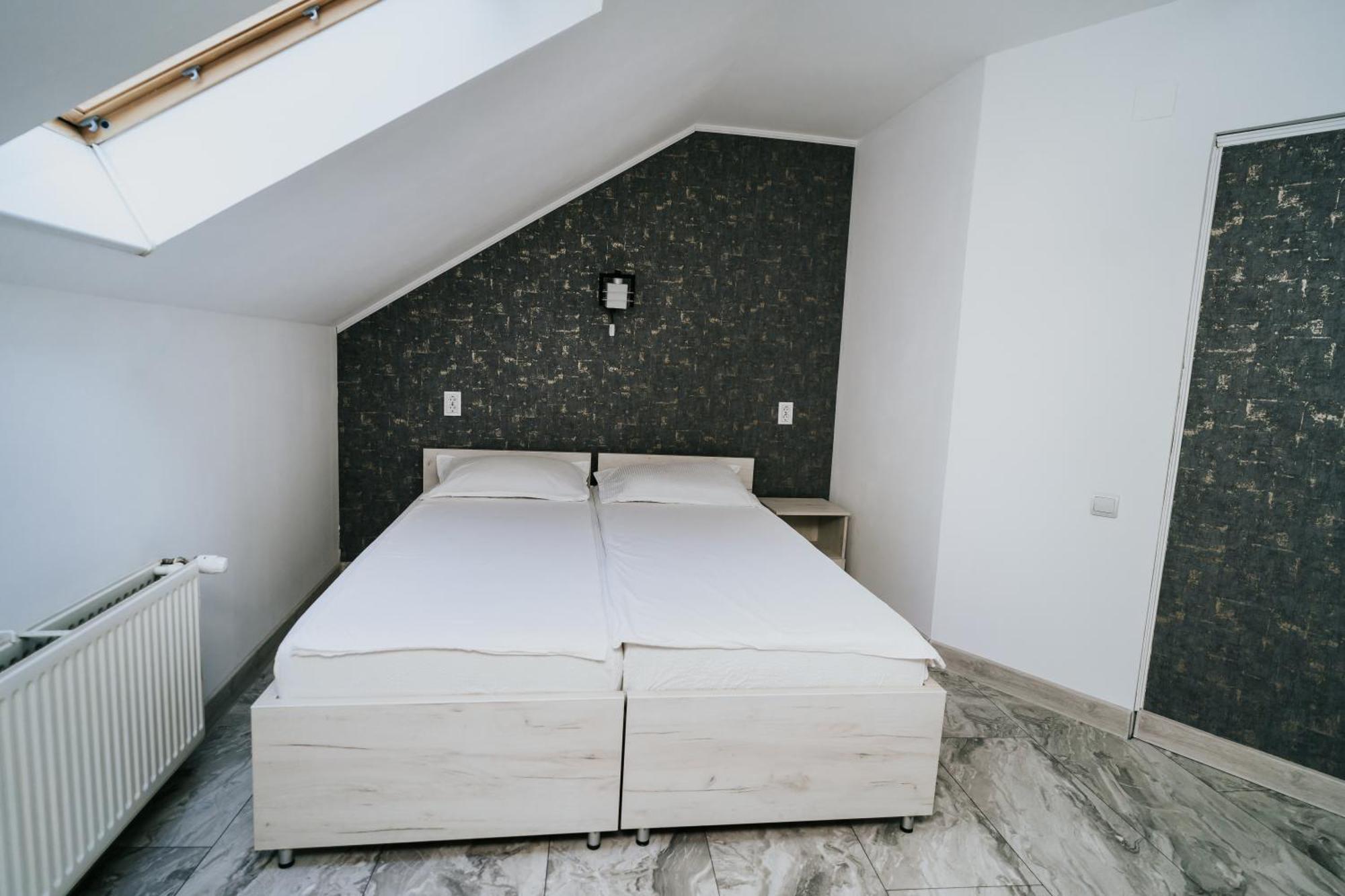 Apartment Attic Sibiu Exterior photo